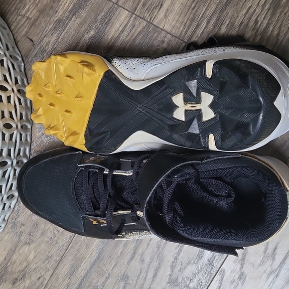 Under Armour - Picture 5 of 6